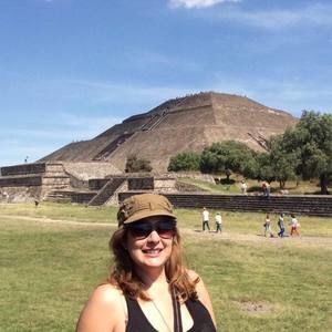 Meet your Posher, Vivian